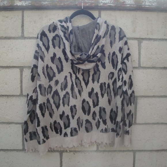 FATE Women's Size Med Sweater Pullover Hoodie Distressed on Purpose Animal Print - Picture 6 of 7
